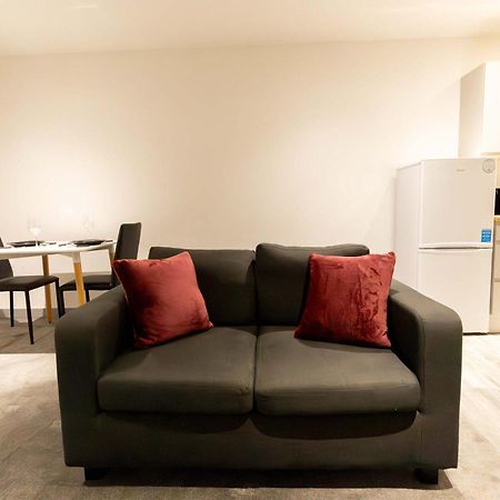 Stunning 2 Bedroom Apartment In Wallasey Dış mekan fotoğraf