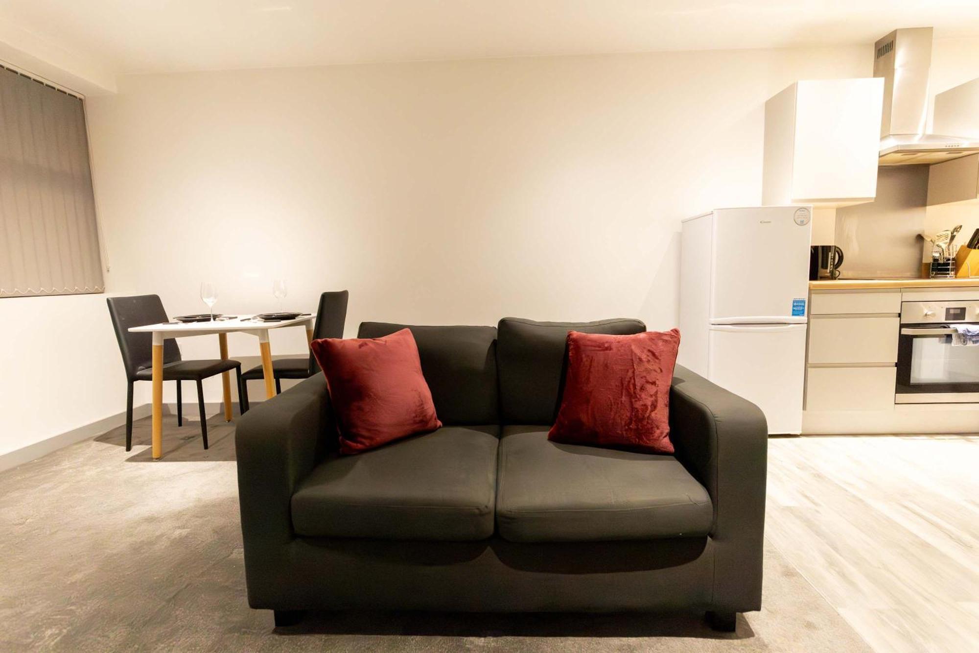 Stunning 2 Bedroom Apartment In Wallasey Dış mekan fotoğraf